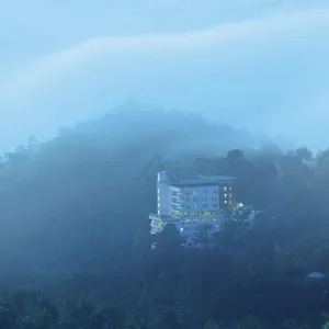 Gokulam Park **** Munnar