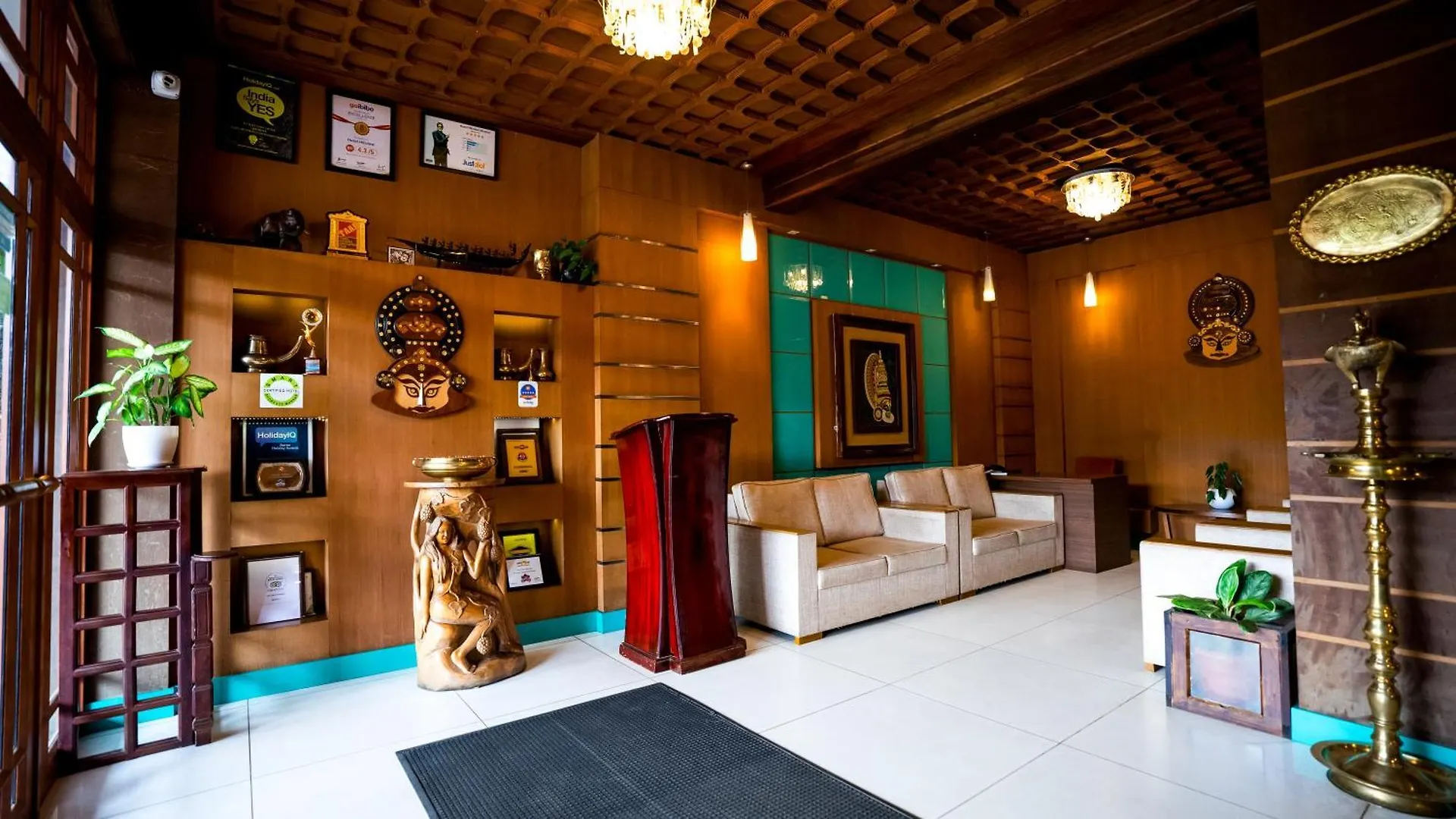 Hillview Munnar Hotel